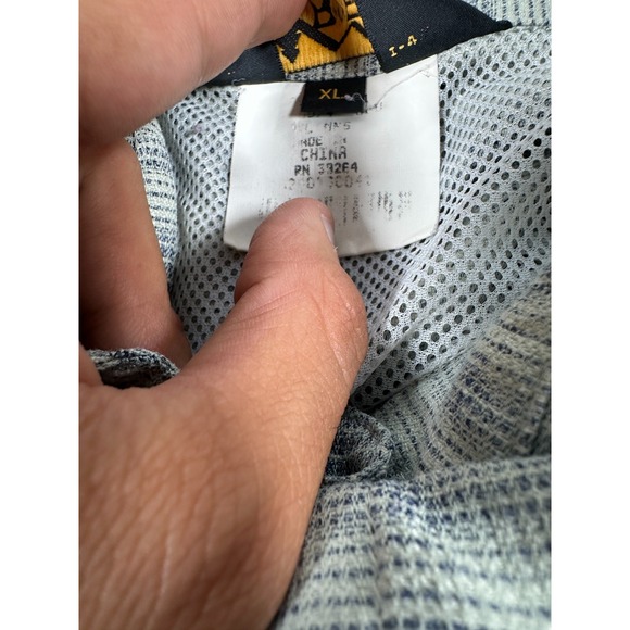 REI Fishing Shirt Mens XL Gray Striped Mesh Lined Pockets Short Sleeve Button-Up - Picture 3 of 5